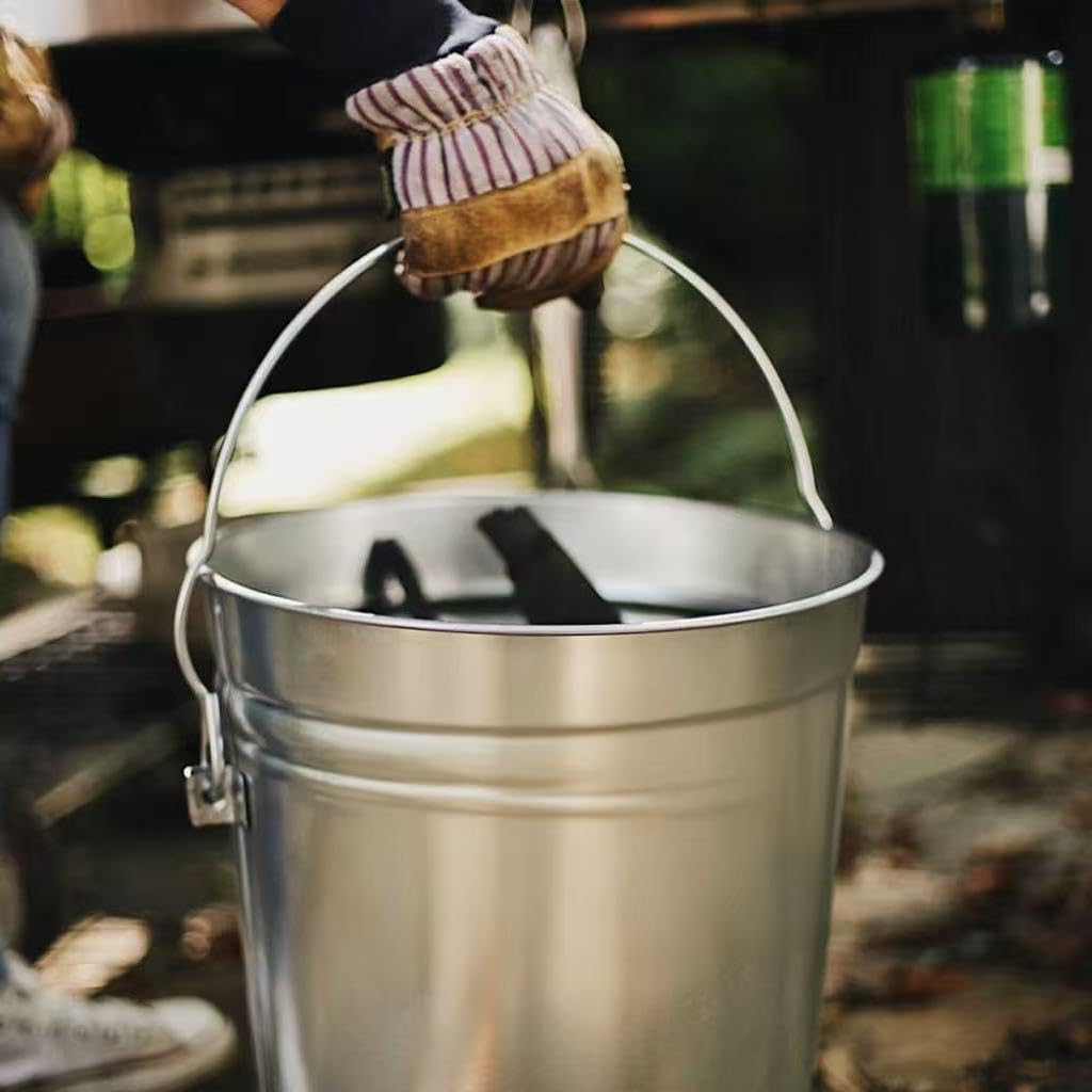 6 Gal Galvanized Steel Can with Locking Lid D753524
